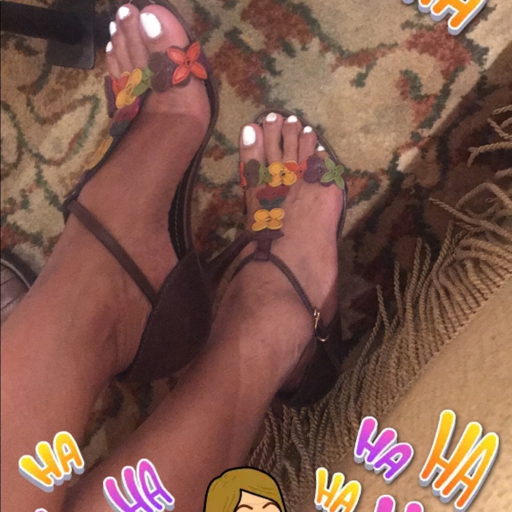 Louis Vuitton 👡 Authentic!